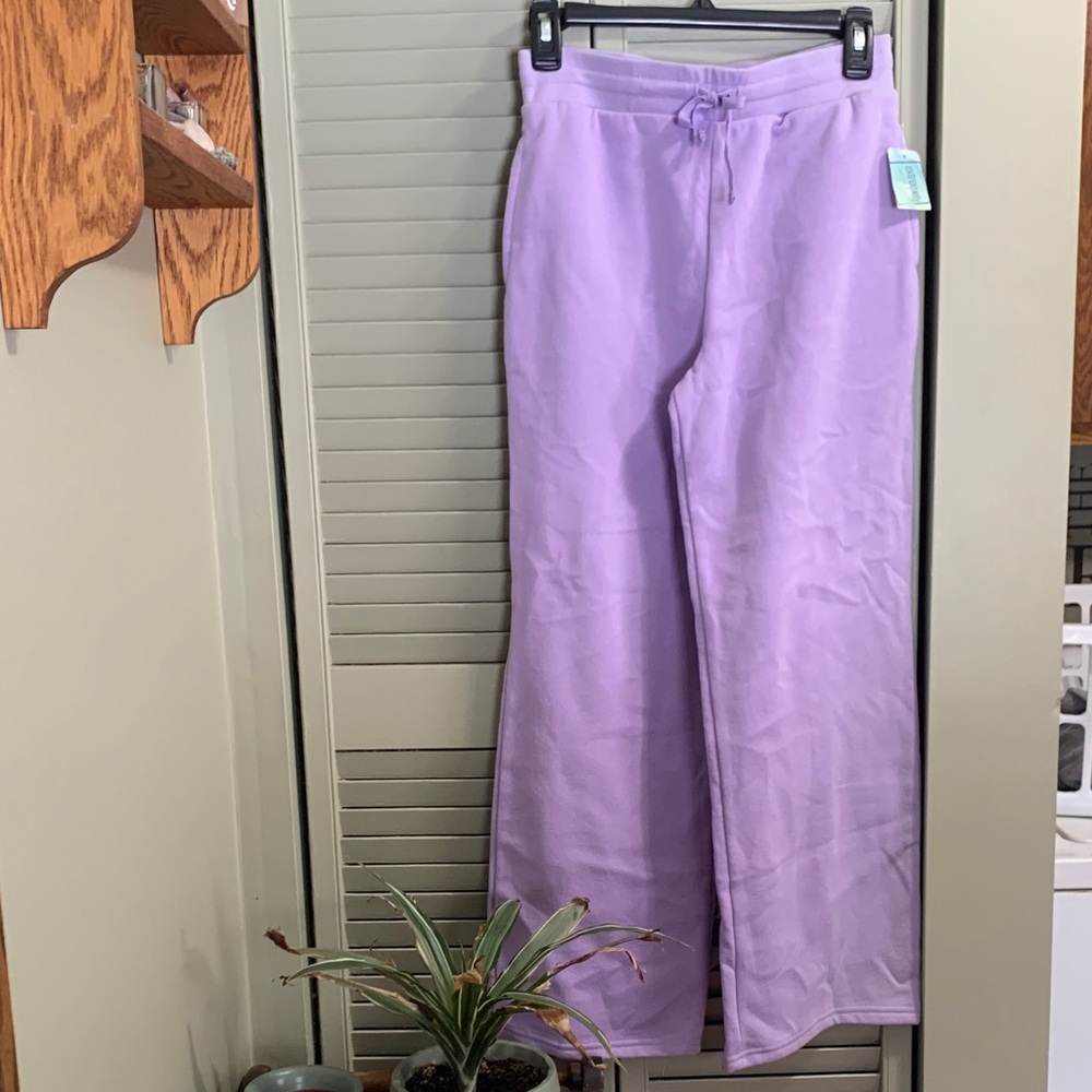 Extremely Me Lavender Girls Sweatpants NWT